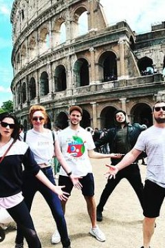 爱。婚礼。重复